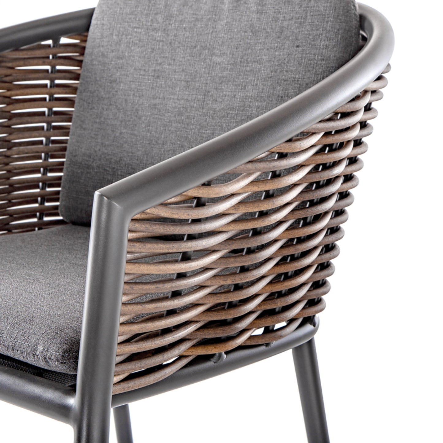 Muses Rope Armchair – Stylish Outdoor Chair with Aluminium Frame & Cushion