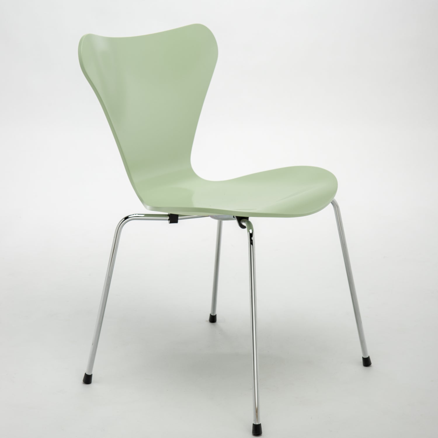 Art. 1301 Stackable Chair in Wood and Steel