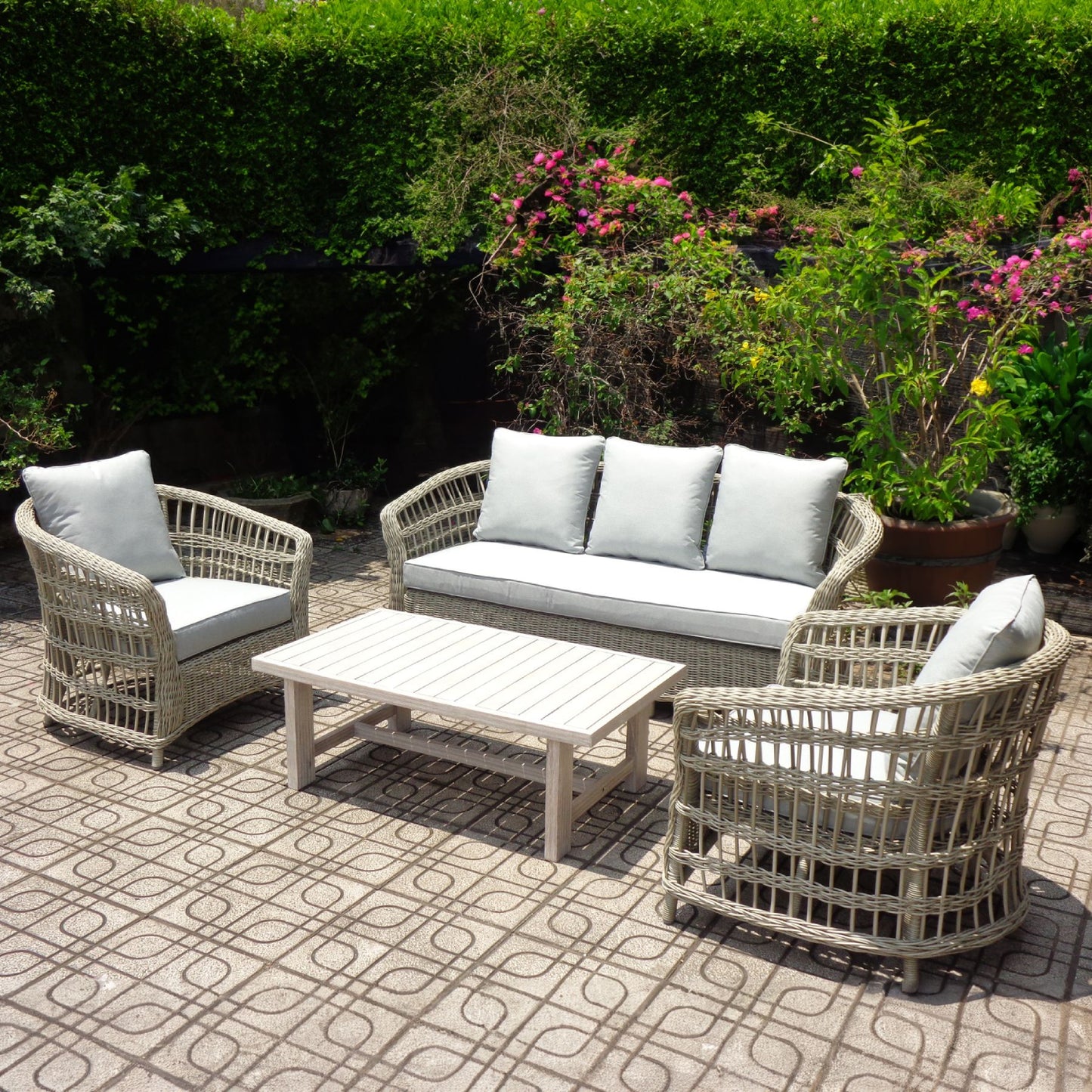 Palma Outdoor Furniture Set