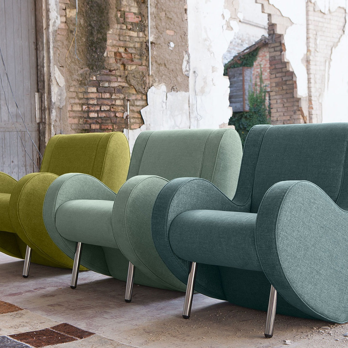 Atina Lounge Modern Italian Armchair by Adrenalina