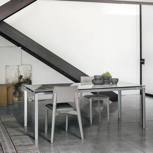 Auriga 140 extendable dining table