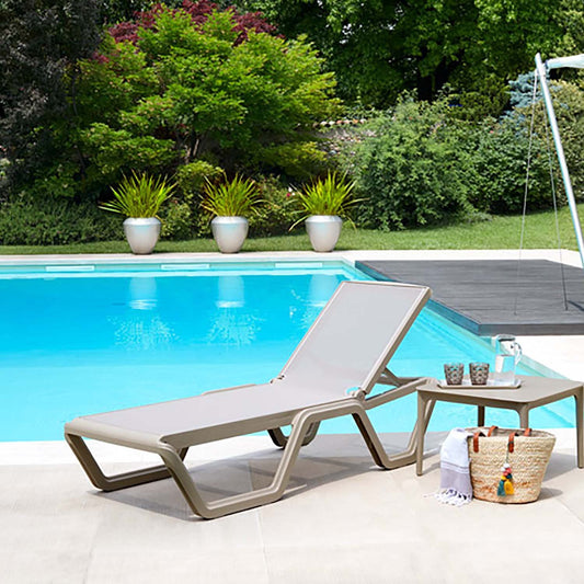 Vela 5 position folding sun bed by Scab Design