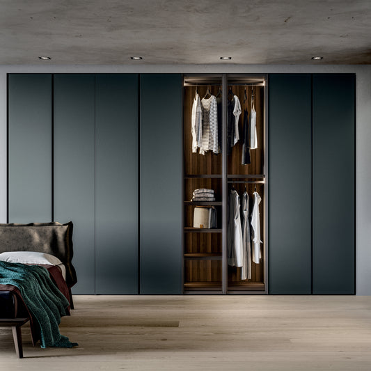 Why Italian Marble & Ceramics Are the Ultimate Statement Pieces