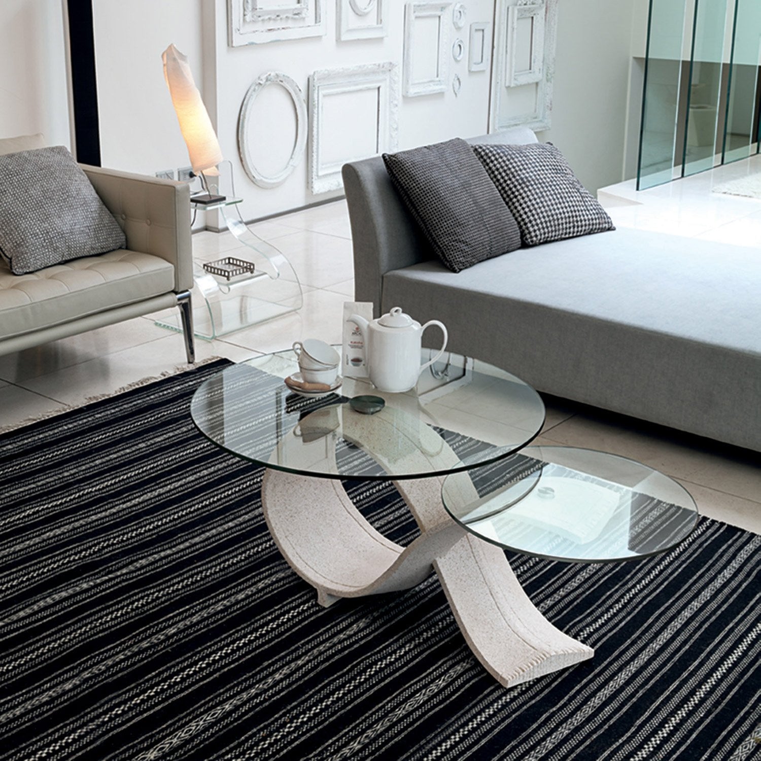 Reasons To Furnish Your Living Room with Moody Furniture – My Italian ...