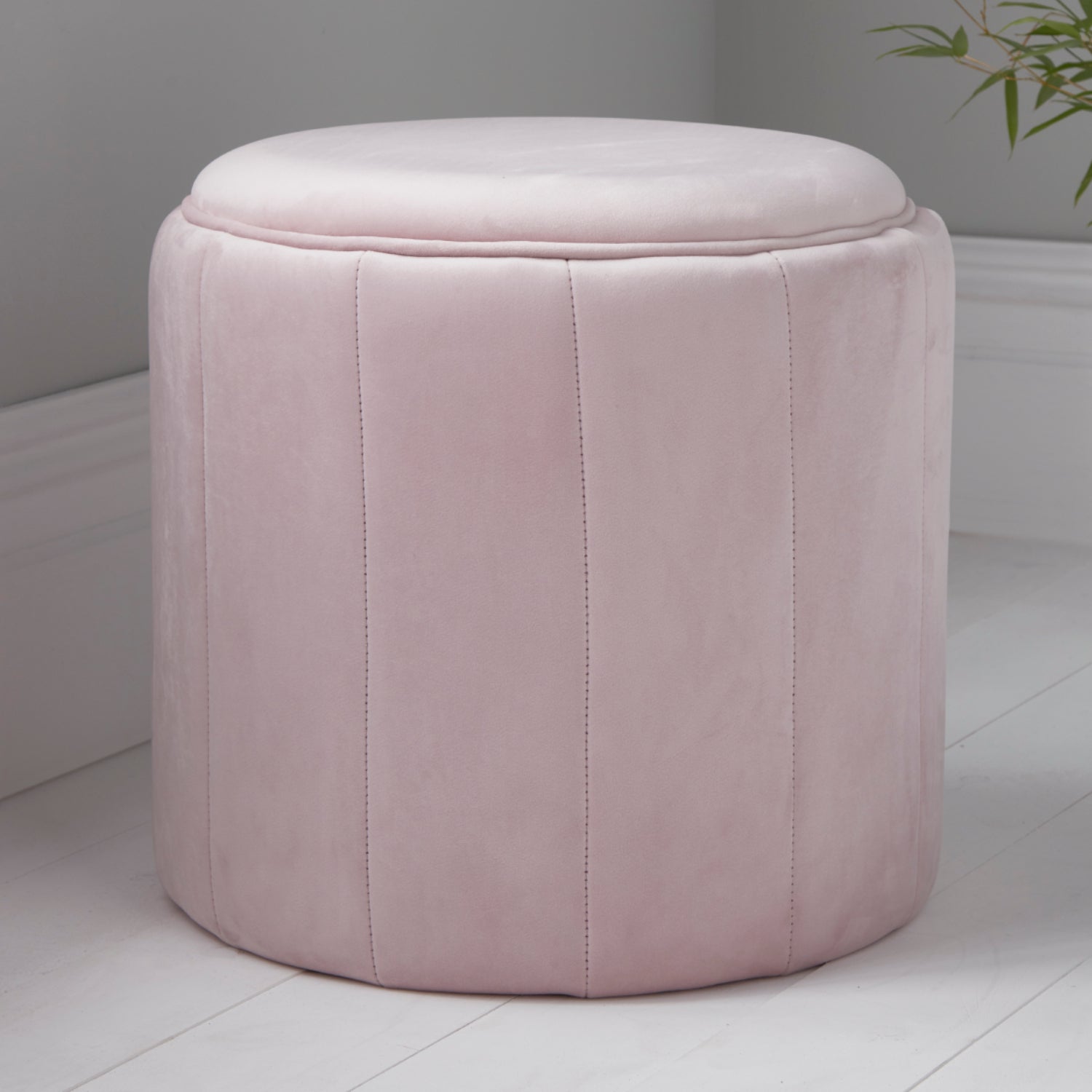 POUFS AND STOOLS IN STOCK