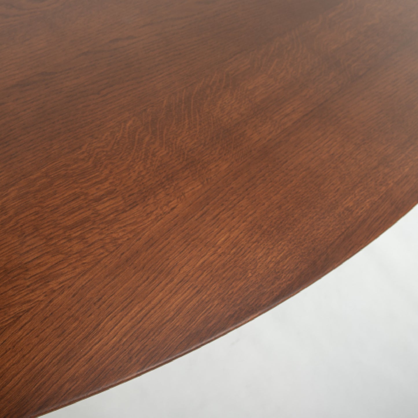 Round Large Tulip Dining Table Ø137, Ø150, Ø160, Ø170, Ø180 cm | Laminate & Oak