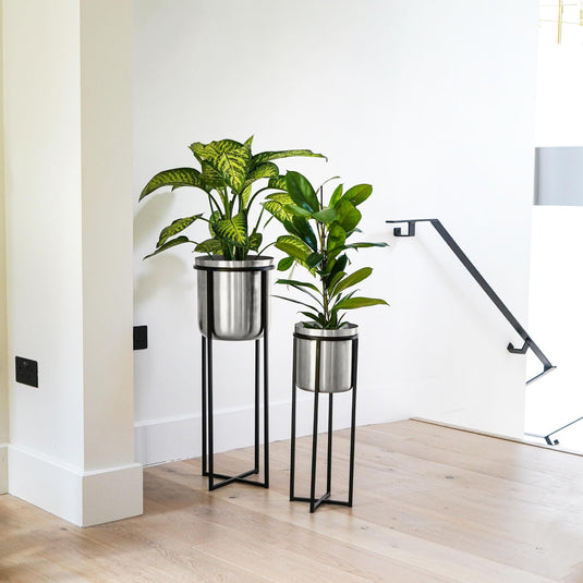 Calla Planter with Stand