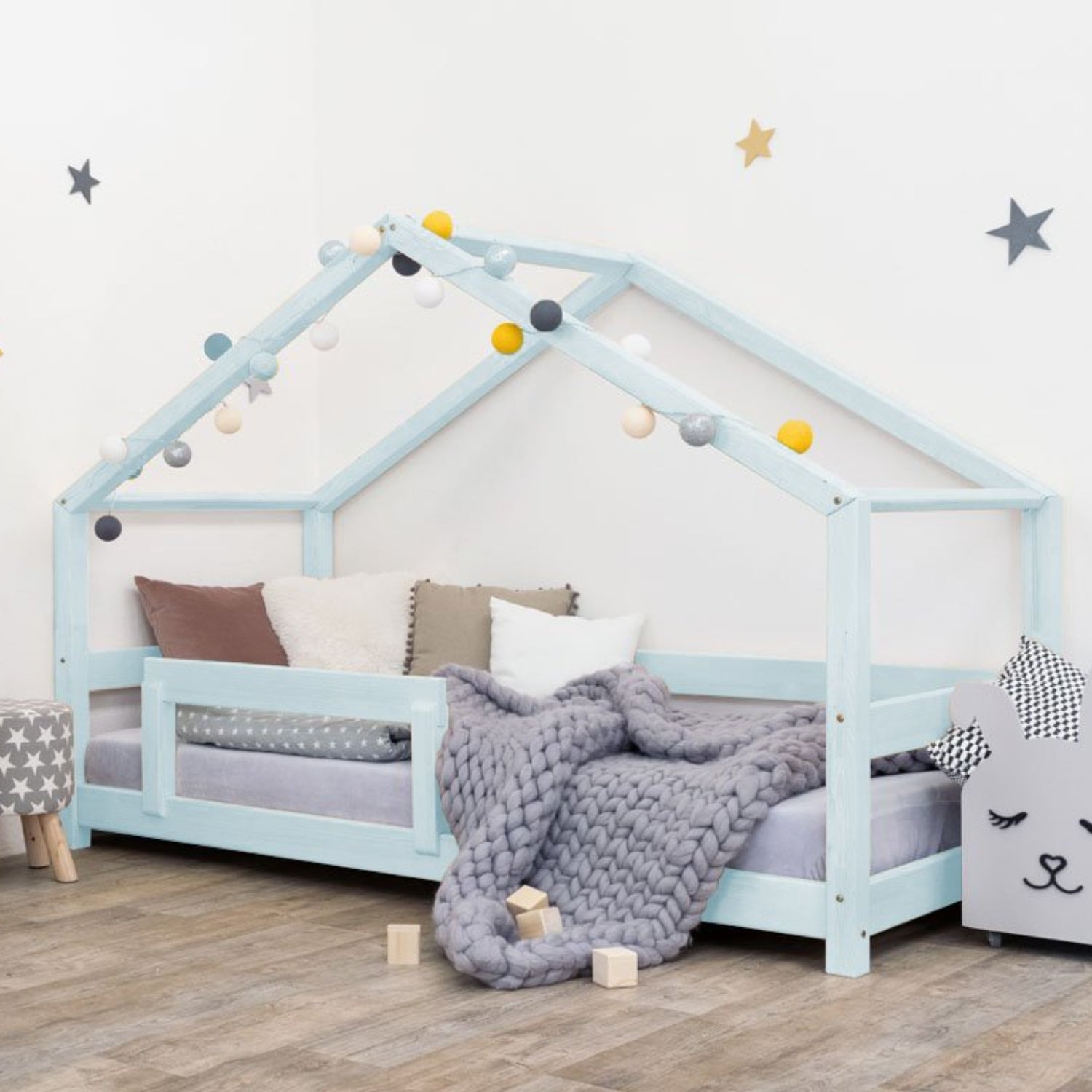 Lucky Children's House Bed with Bed Guard