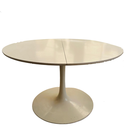 Medium Extendable Round Tulip Dining Table – Saarinen-Inspired Italian Design