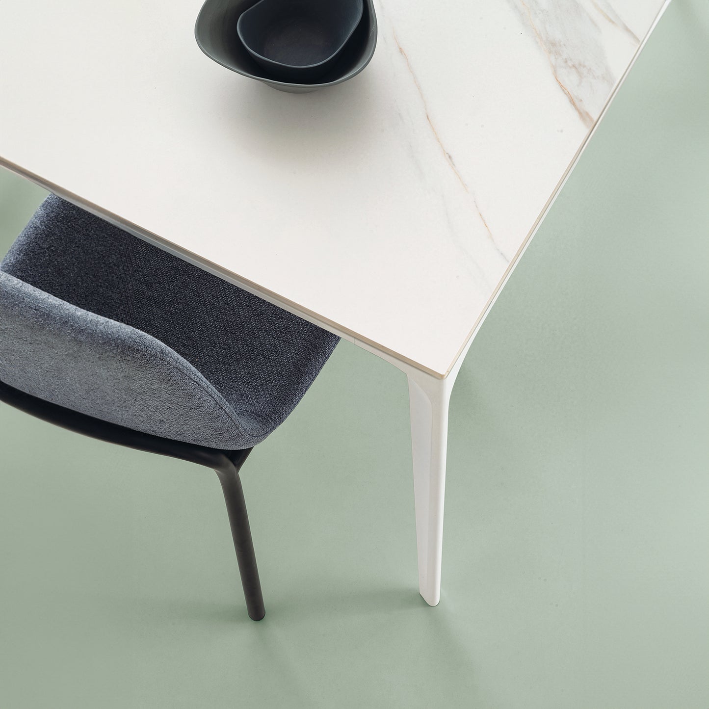 Mercury 180 Non-extendable Kitchen Table