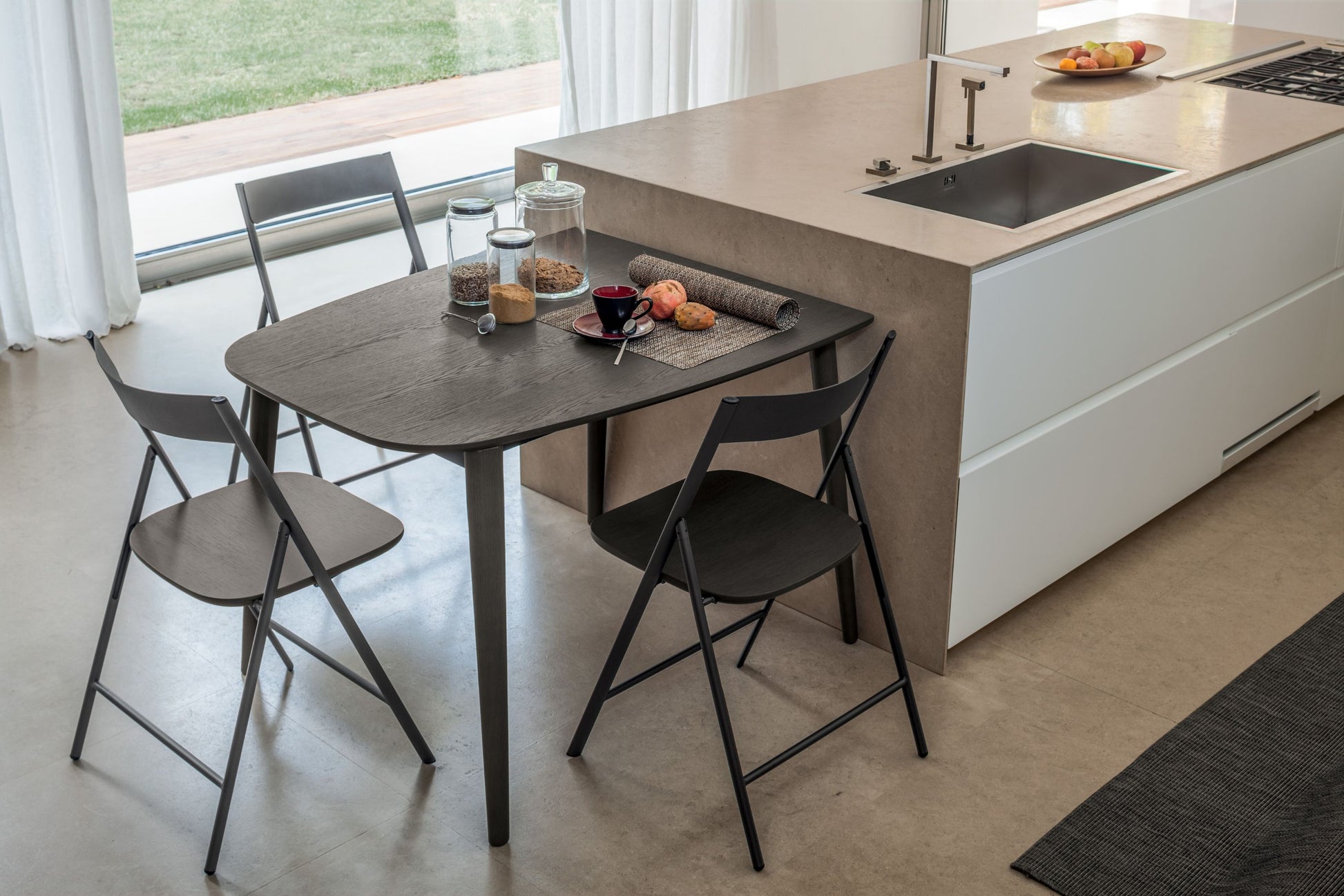 Altacom compact extendable dining table in modern kitchen for small space living