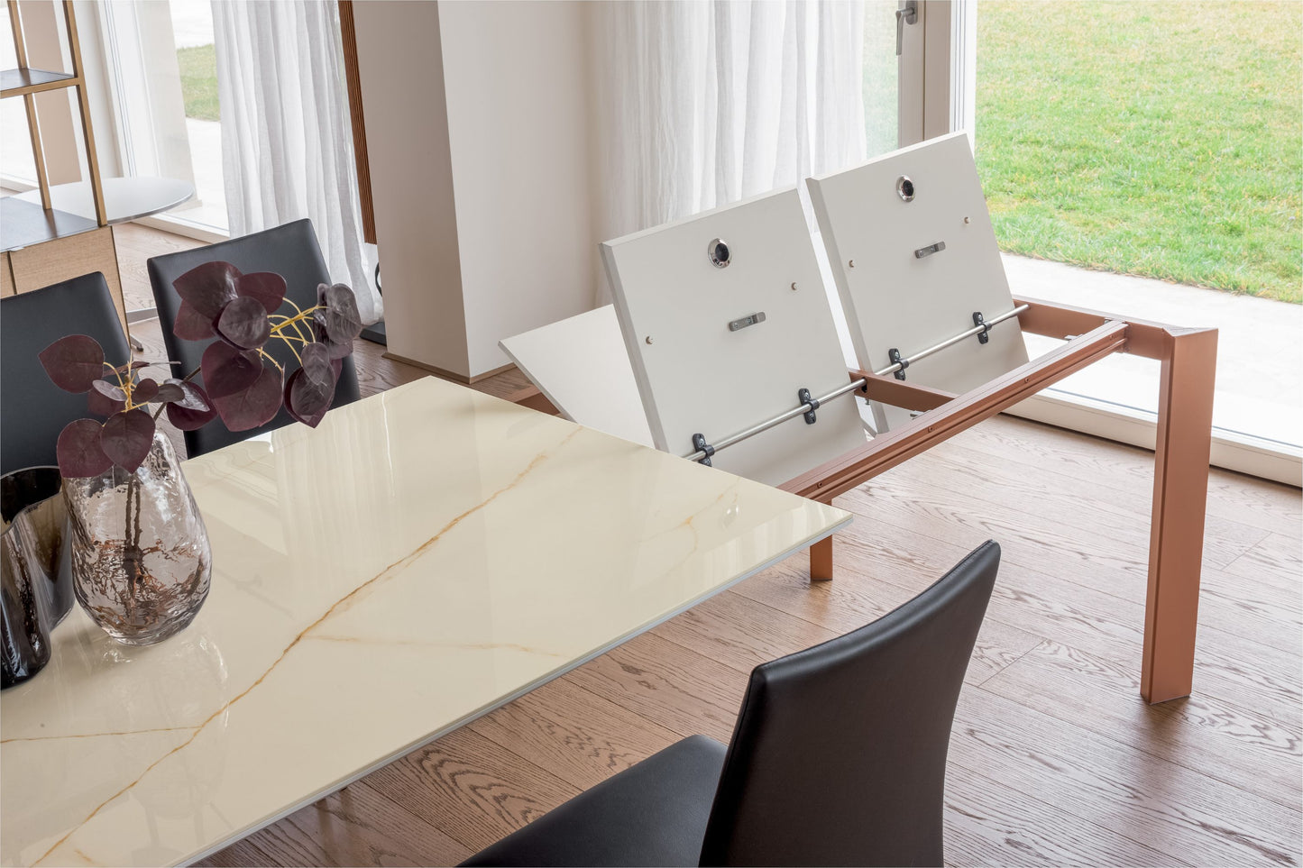 Altacom extendable dining table open showing internal extension mechanism