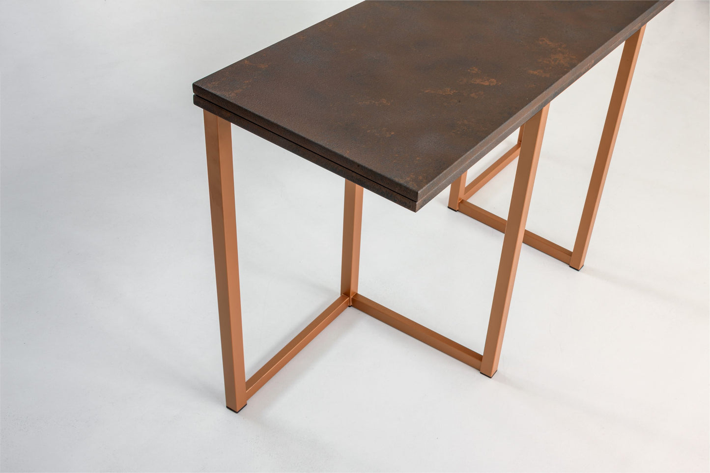 Altacom Flap extendable console table closed with rust effect top and copper metal frame