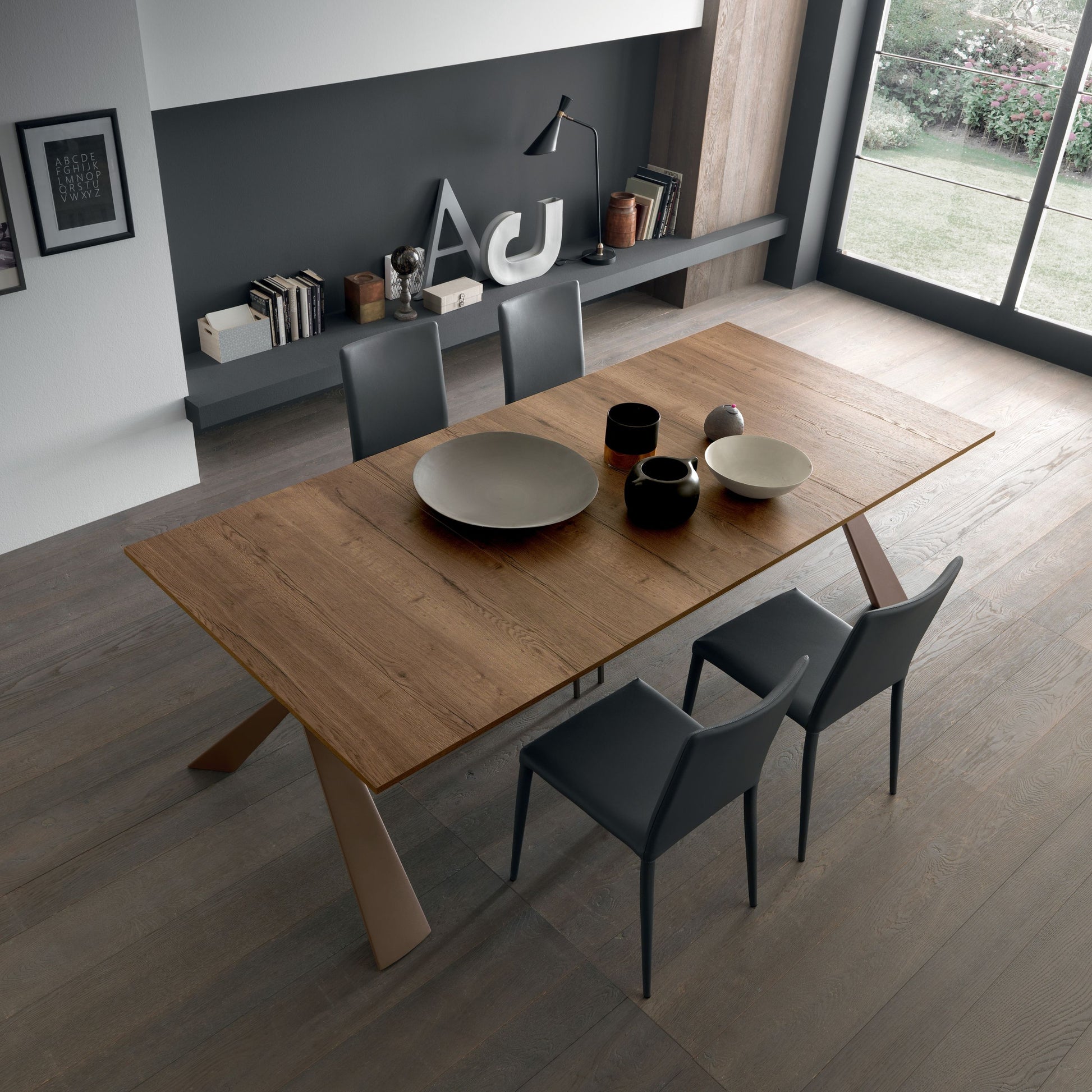 Altacom Genesi extendable table top view showing wooden surface and extension system