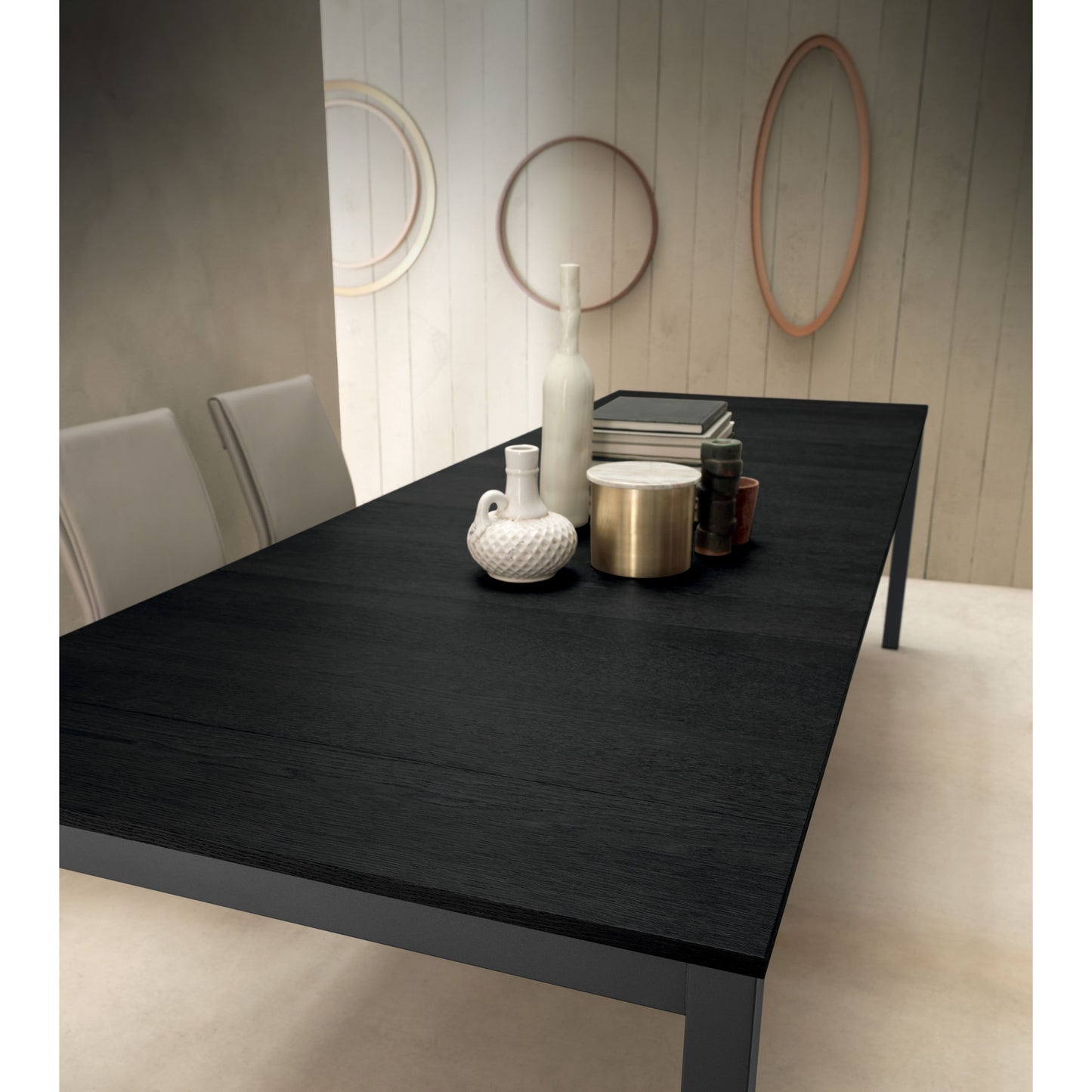 Altacom Quad extendable table black wood top surface detail