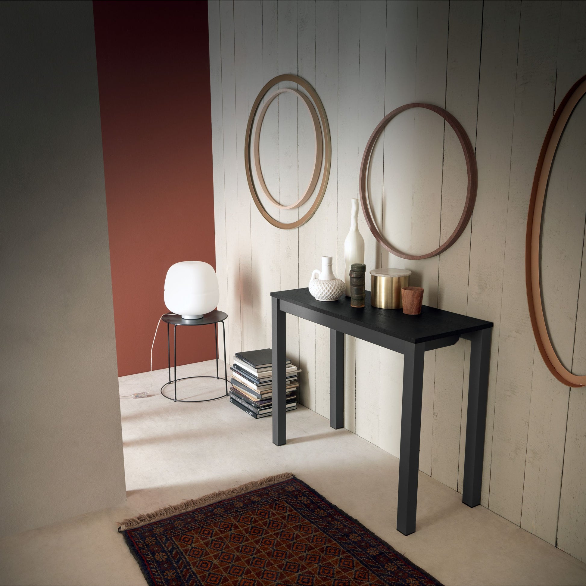 Altacom Quad extendable table styled as narrow console against wall