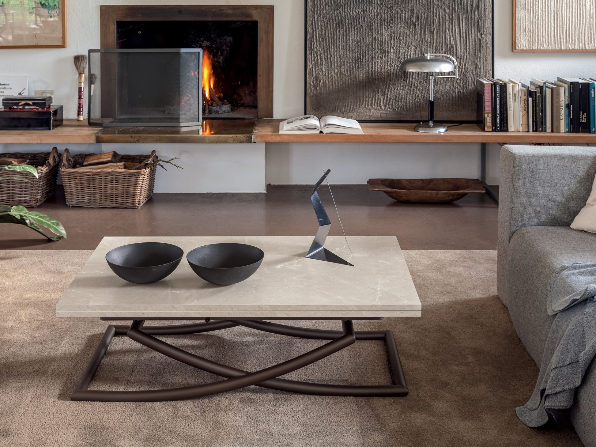 Altacom Sakura coffee table in low position with ceramic top in modern living room