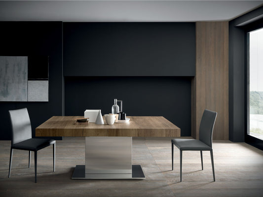Altacom Tower Maxi extendable dining table closed with wooden top and central pedestal base