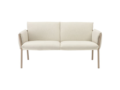 Front view of the Brezza 2900 two-seat sofa with cream upholstered cushions, integrated armrests, and slim light metal legs.