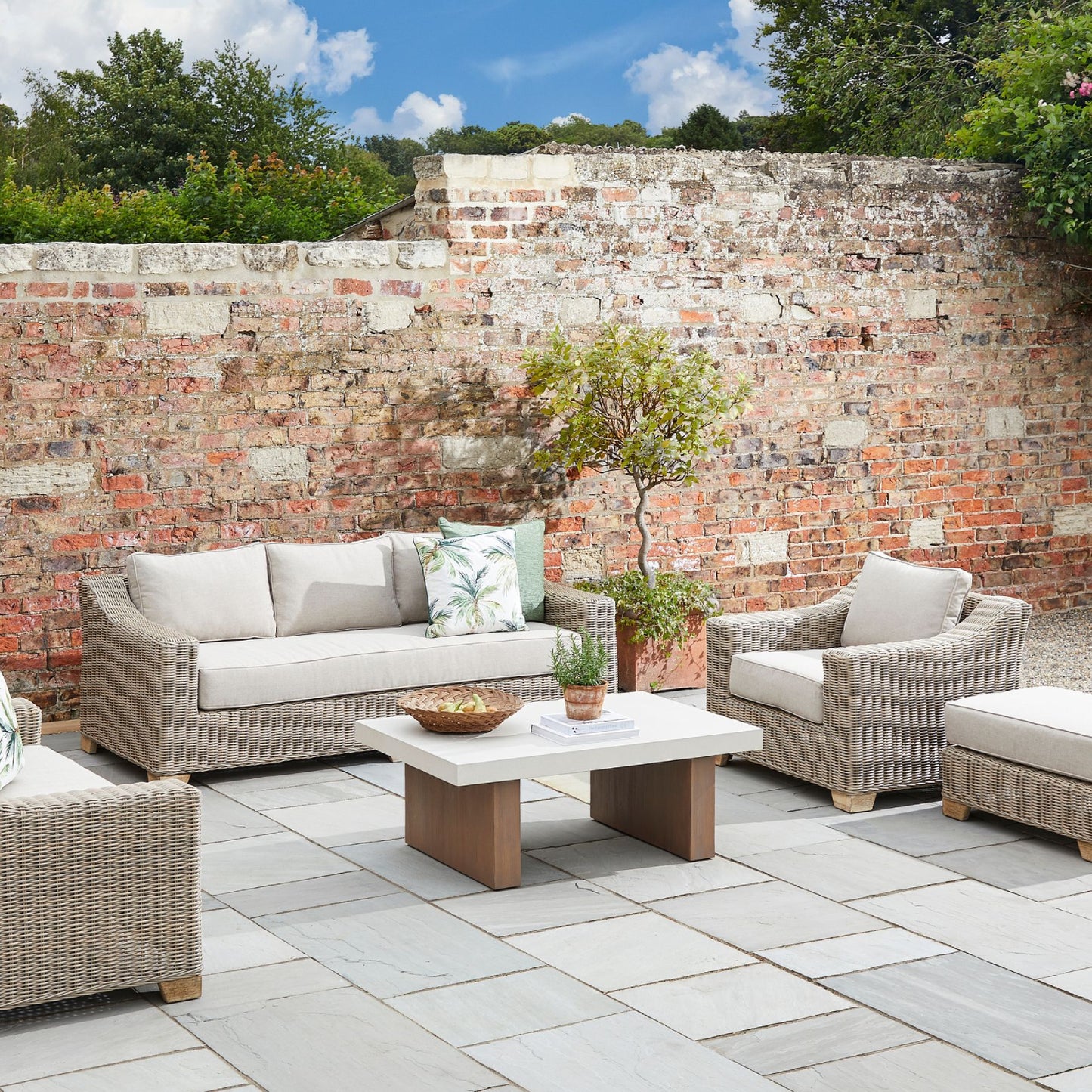 Capri Outdoor Armchair