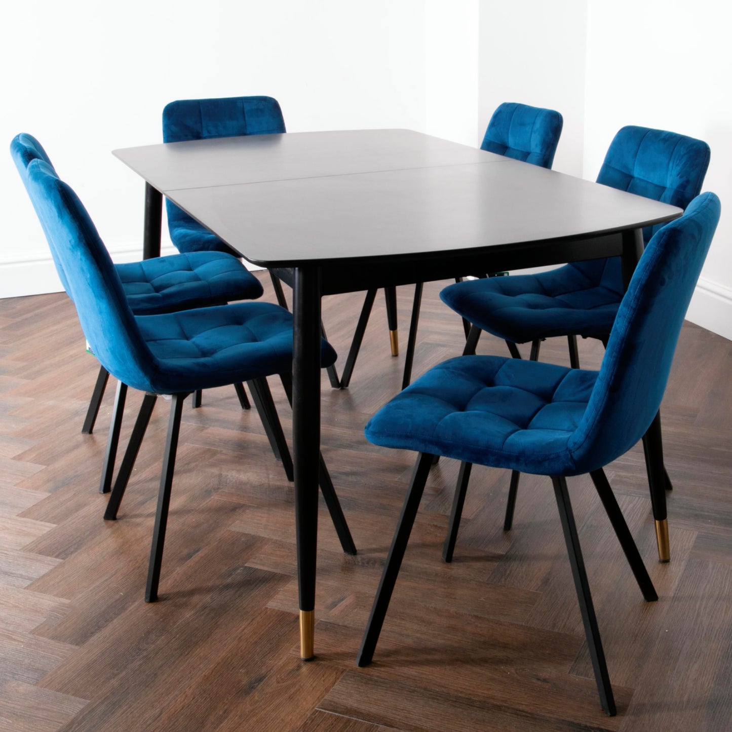 Walnut cambridge dining table with 4 chairs by Native