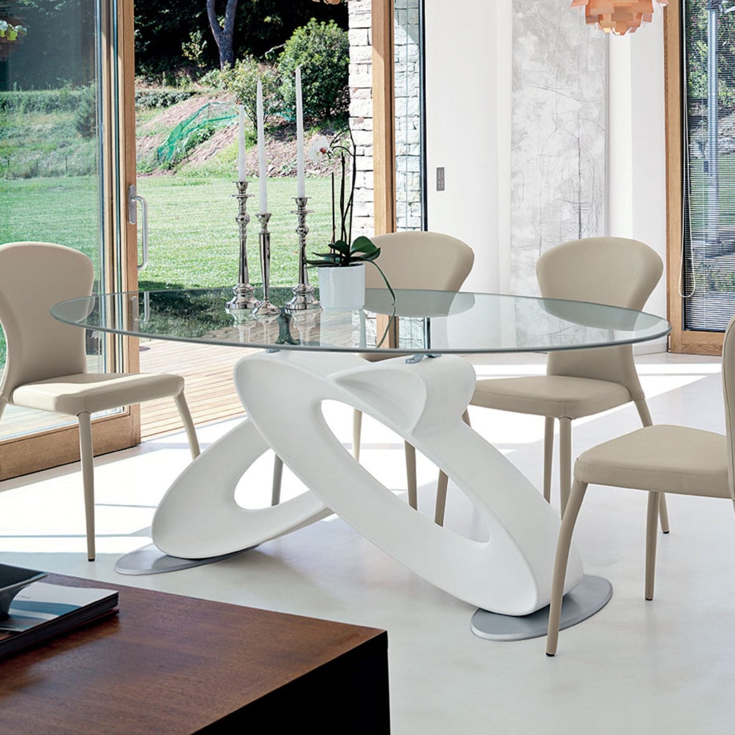 Eclipse Oval Shaped Fixed Table by Target Point