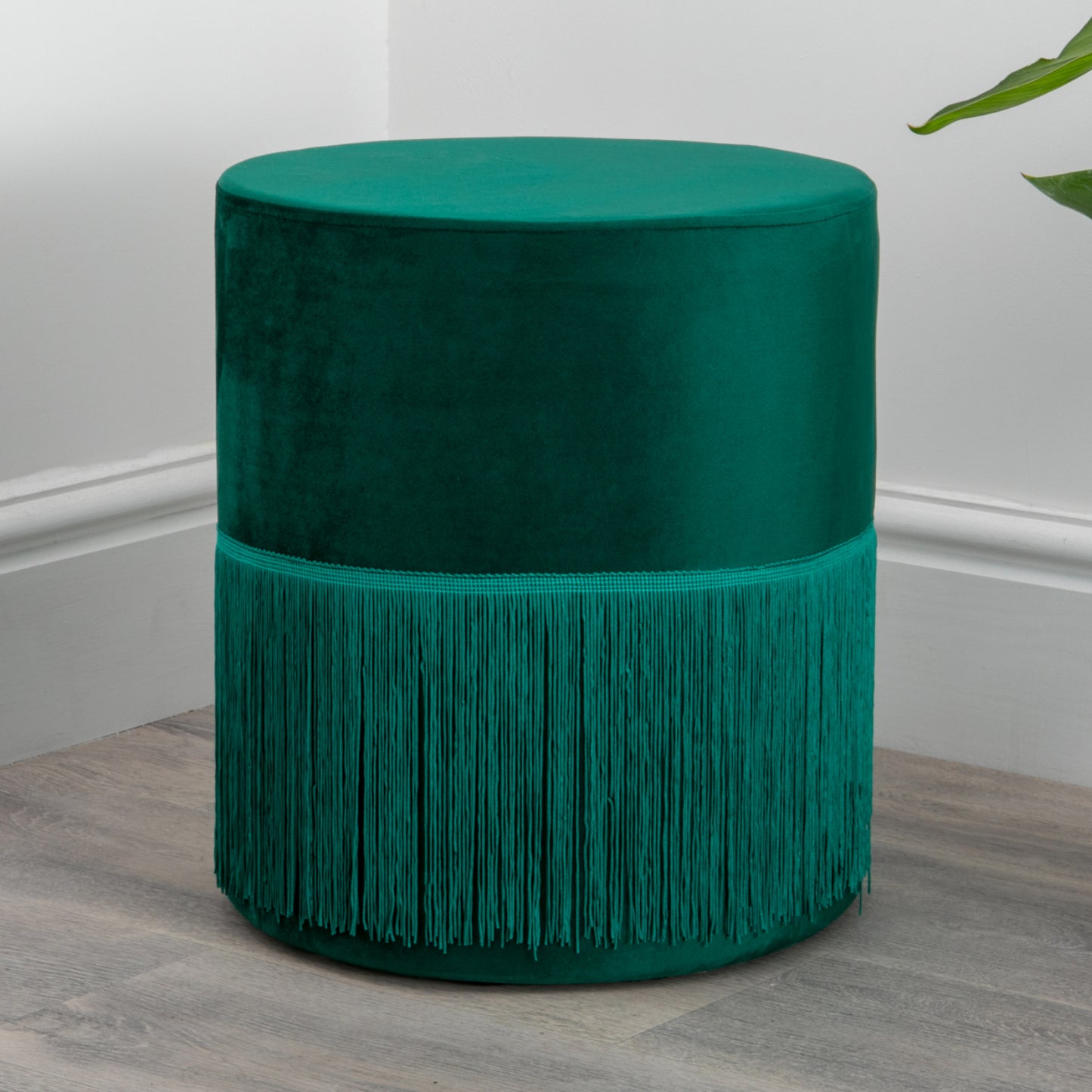 Round tassles stool by Native
