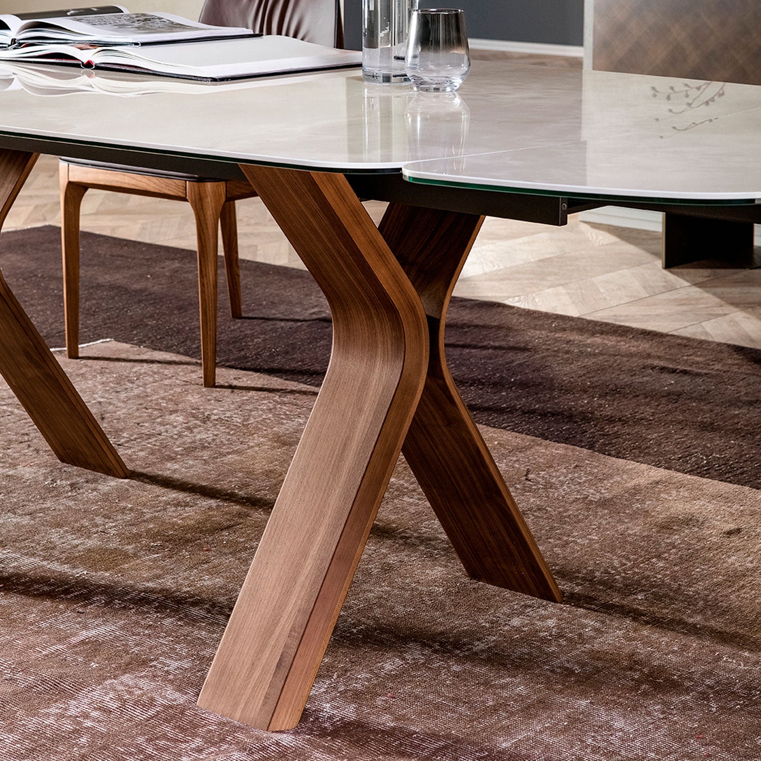 Still Extendable Table by Tonin Casa