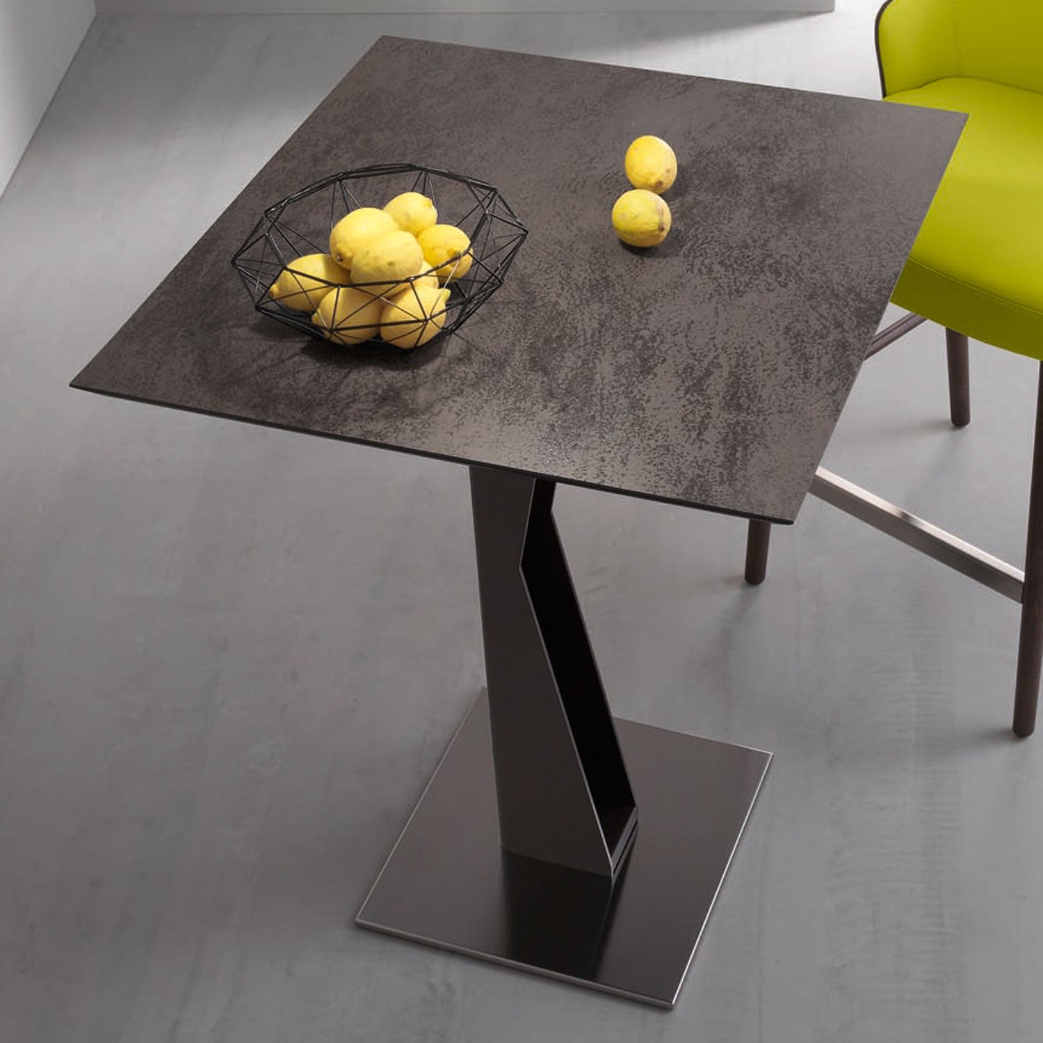 Birdy Snack Coffee Table by Compar