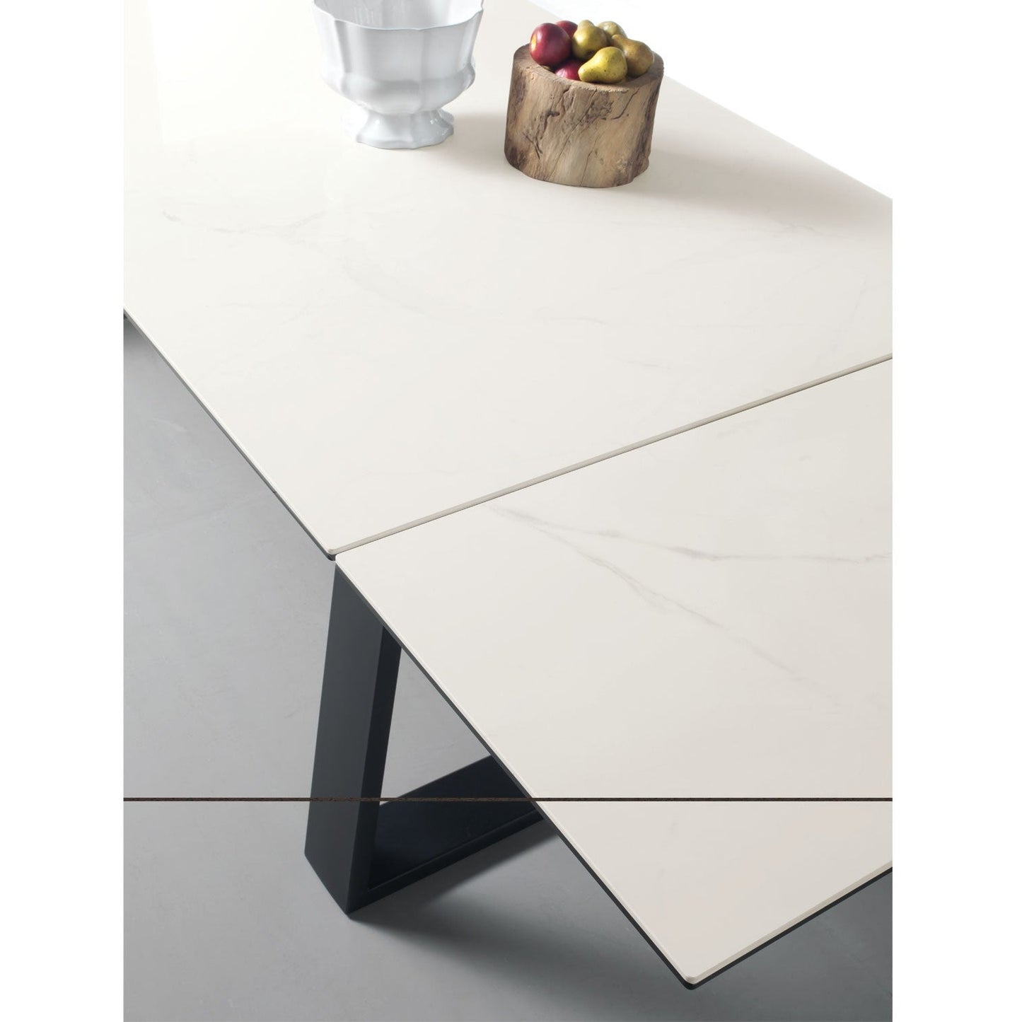 Mango Extendable Dining Table by Compar