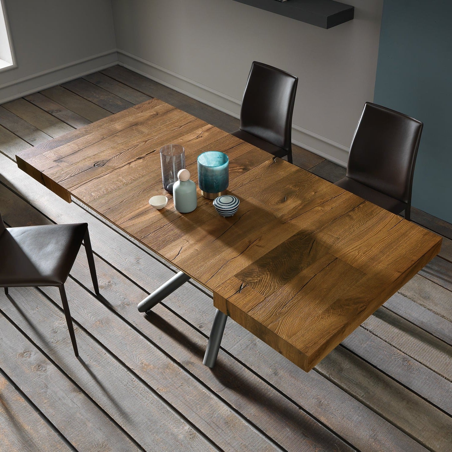 Altacom Levante transforming coffee table fully extended to dining table with wood top and metal base, space-saving furniture made in Italy

