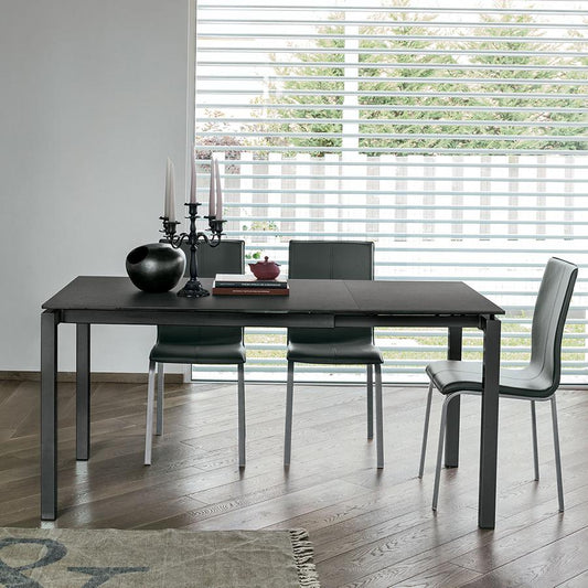 Auriga 110 extendable dining table