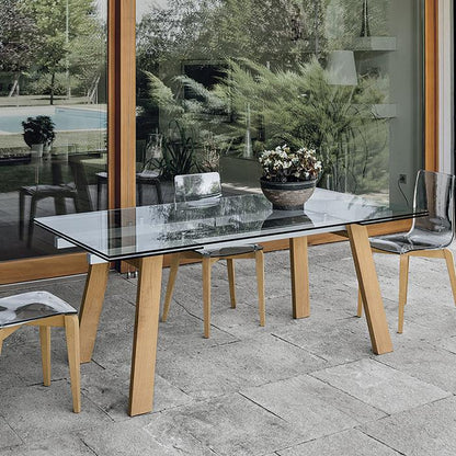 Dining extendable table