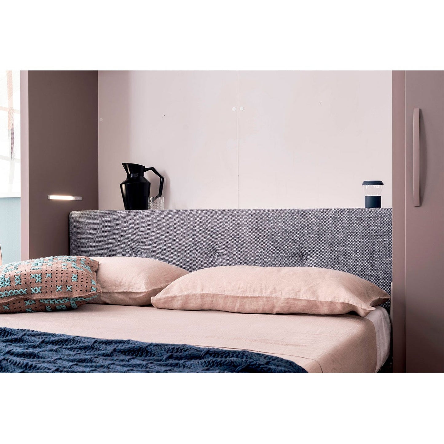 IM20-05 Foldaway Bed by Clever