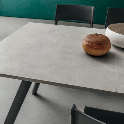 Neil modern extending dining table by La Primavera - myitalianliving