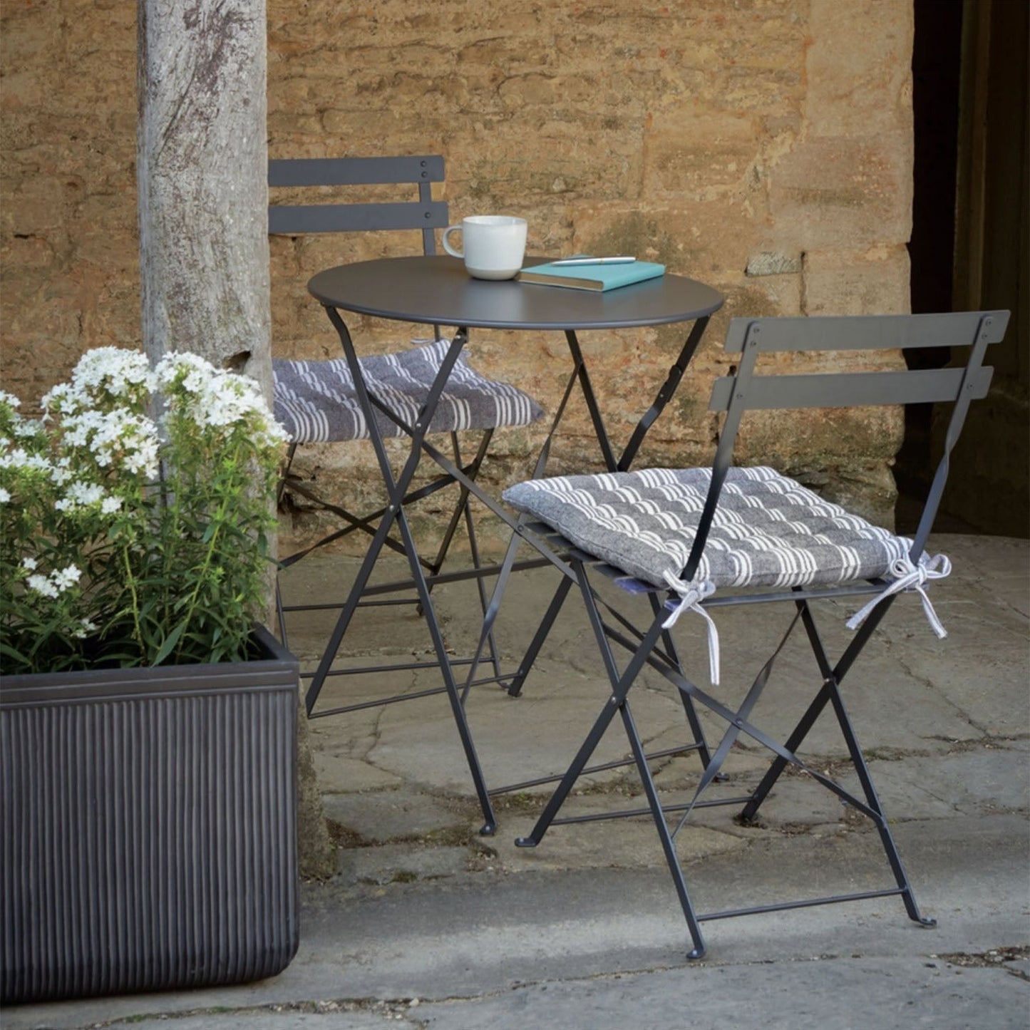 Rive Droite Bistro Outdoor Set Small Carbon Steel by Garden Trading