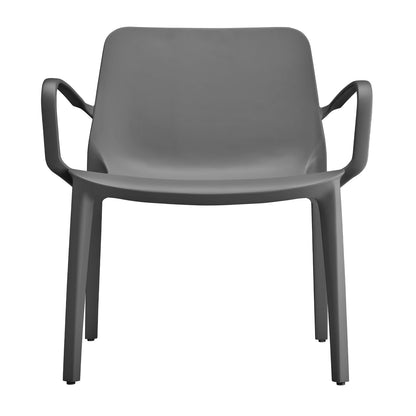 SCAB Hug armchair in anthracite with integrated armrests and a contemporary recycled technopolymer shell, suitable for stackable indoor and outdoor dining spaces, Made in Italy
