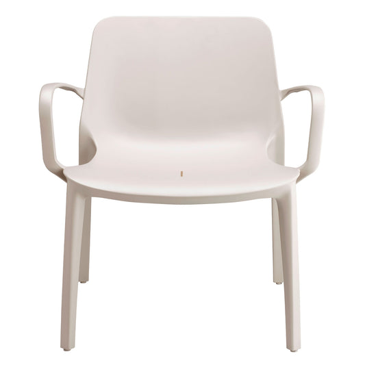 SCAB Hug armchair in linen white with integrated armrests and a smooth contemporary shell, crafted from recycled technopolymer for stackable indoor and outdoor dining spaces, Made in Italy