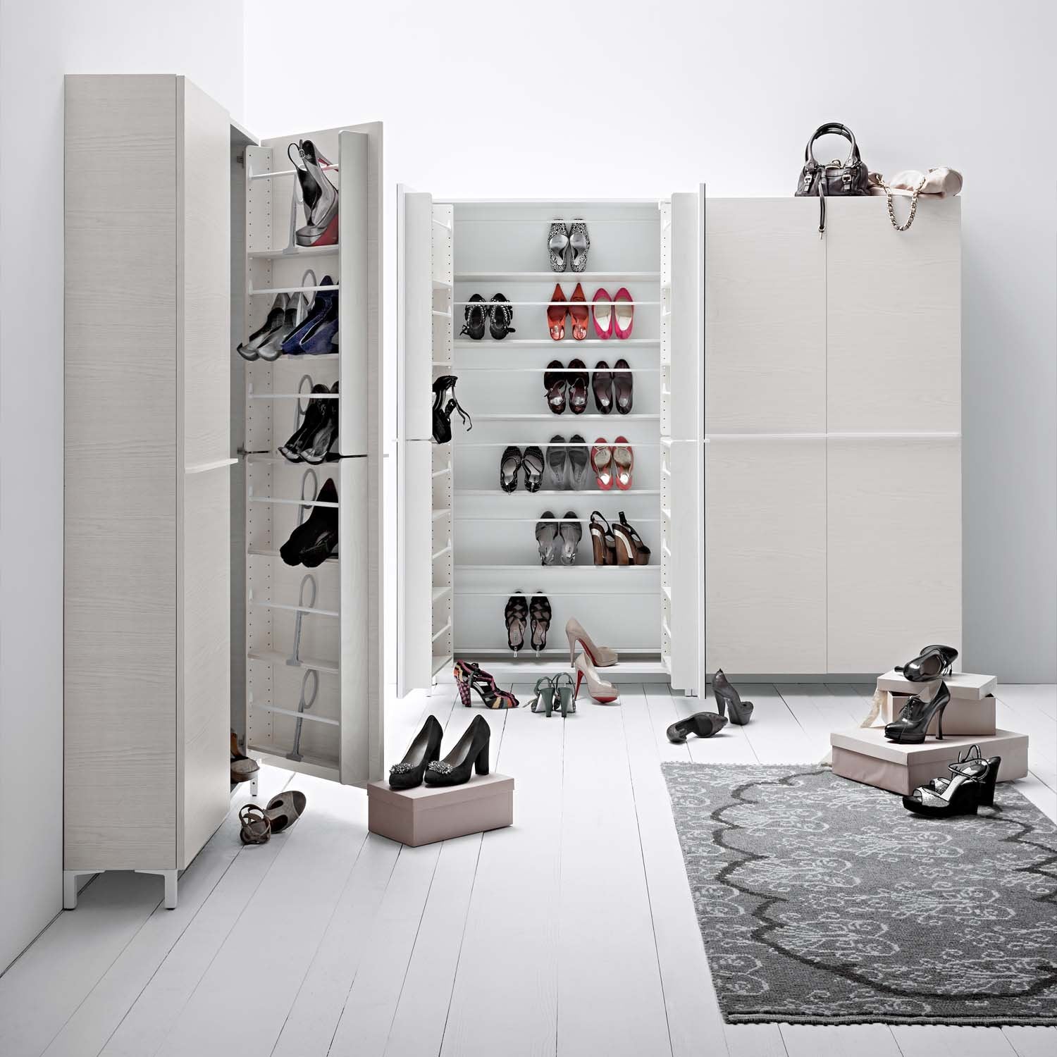 WELCOME COMP. 2 Shoe cabinet By Birex